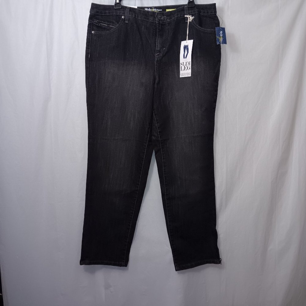 STYLE & CO. WOMAN SLIM LEG BLACK WASH JEANS